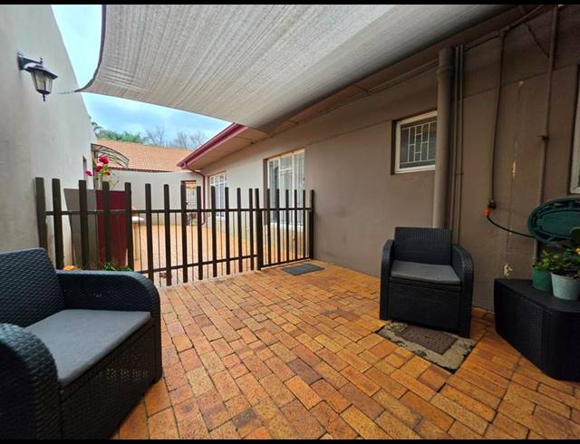 3 BEDROOM HOUSE FOR SALE IN NEW REDRUTH